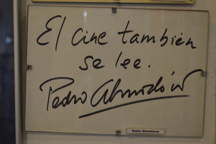El cine también se lee: Una nota firmada por el director de cine Pedro Aldómovar | Benjamin Easton