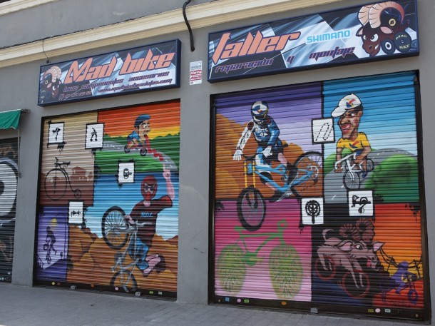 Bike store graffiti | ROOSTERGNN