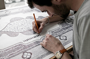 The artist working on The Carpets series| Jonathan Bréchignac