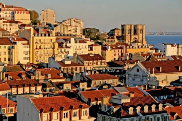 Miradouro Santa Luzia, Lisbon. views,