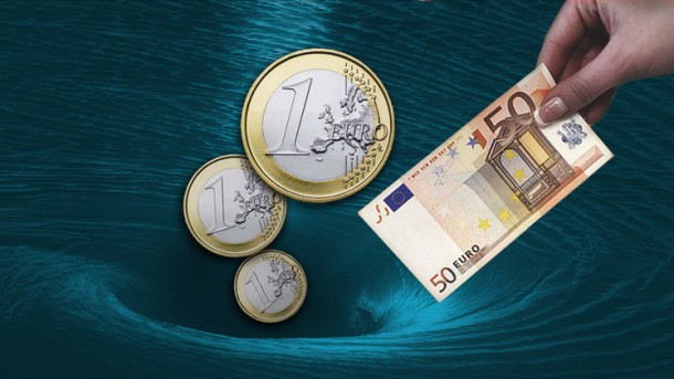 Monedas y billete de Euro |  Reuters