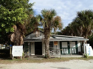 The El Jobean Depot, formerly a post office built in 1922, now serves as a meeting space, cafe and museum for the area's history.