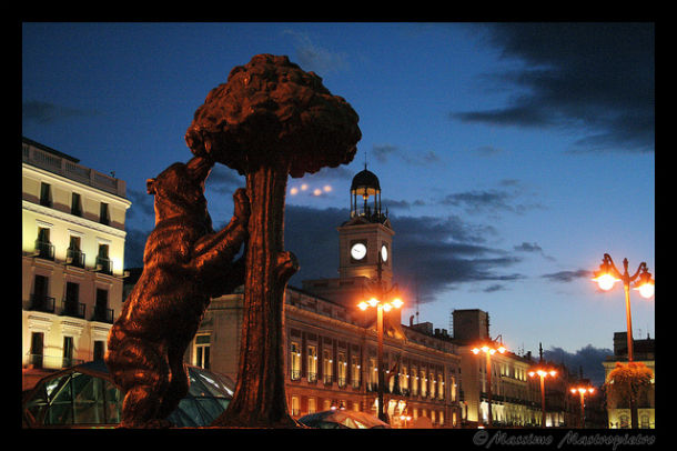 Puerta del Sol |Massimo Mastropietro  https://www.flickr.com/photos/8147424@N02/6140524332/in/photolist-amBMXb-dsRy5S-oHkuaz-zz4tde-jJvfbs-95HaaQ-4gu2oJ-8DcTNa-re8QCd-zziw2W-aCnxVb-qkDtah-7fy8aE-5SDRkx-eUm5n3-k3ajp7-5QmFcV-anrBbw-eZdM5k-dwknWv-f3YMWQ-9smjft-gtDuT1-dnGMke-4Rwpyw-oZDhKg-hGY1uG-mo87RH-dtrtZb-8Fmk5Y-frGmpu-66Kvep-qhQ7ow-8BbYc6-dQFMfq-borxqu-bCXKwr-bqJ2Ns-pkJbT2-8owfvS-dNUdj2-7CGJUz-fEVHAw-5LSbVJ-9yKjBH-87rrU1-72mcYo-bTrDE6-7xEc21-AvDWPC